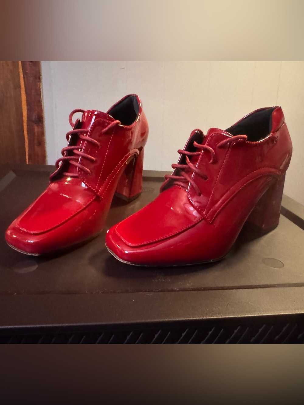 Women's Red Patent Lace-Up Block Heel Shoes